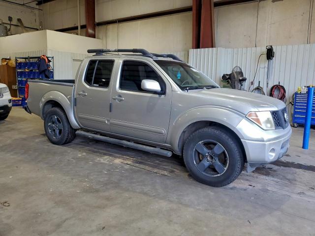 Nissan Frontier Crew Cab Le Image 6