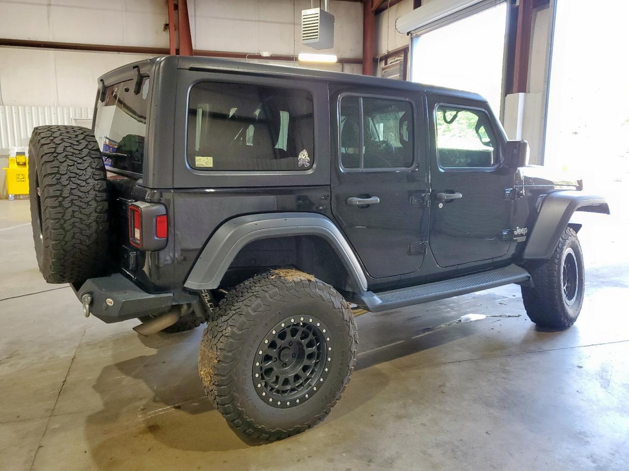 Jeep Wrangler Sport Image 2