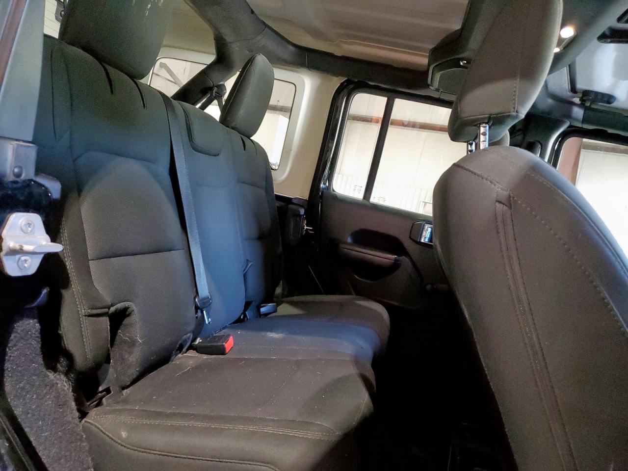 Jeep Wrangler Sport Image 5