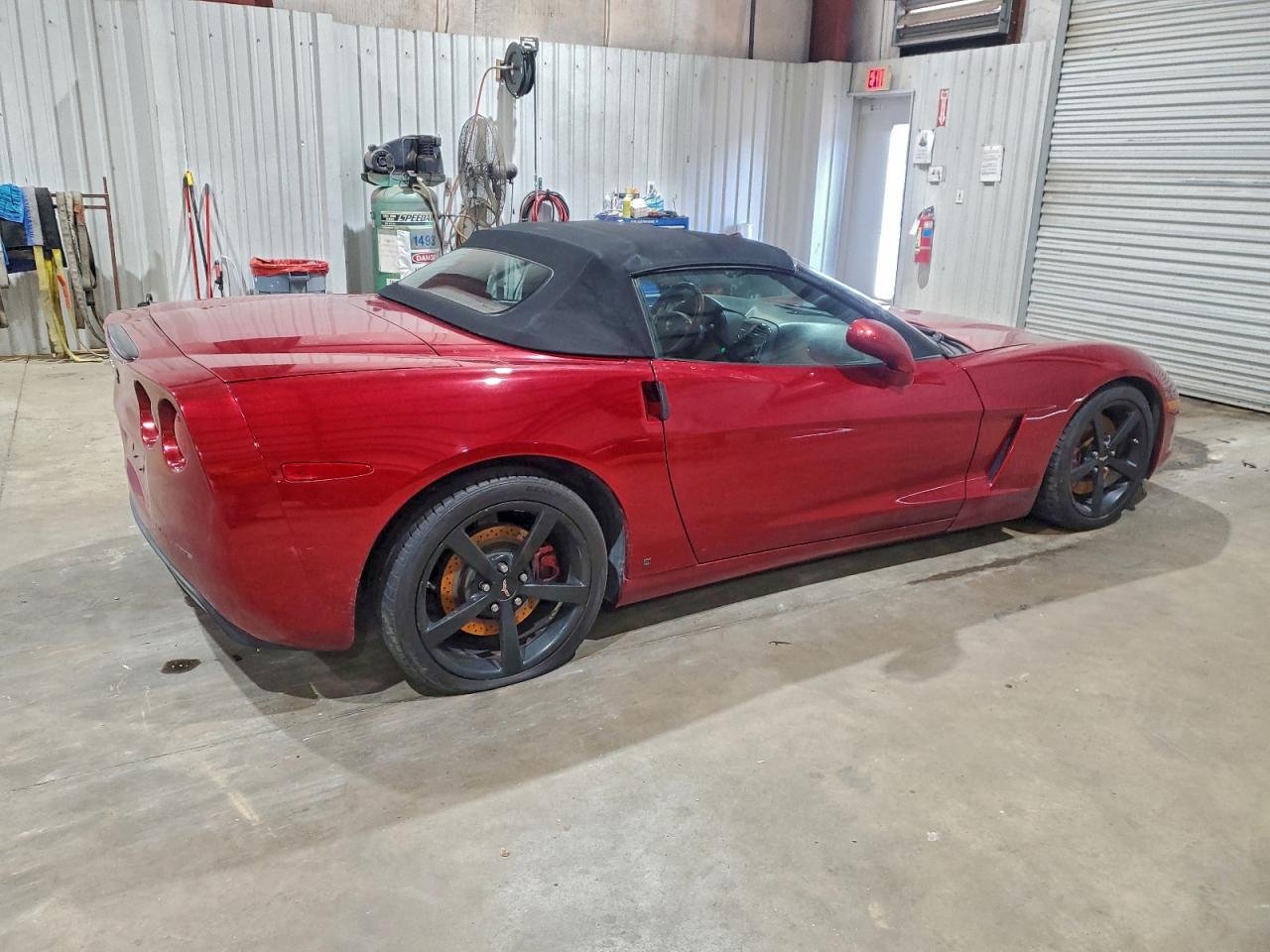 Chevrolet Corvette Image 4