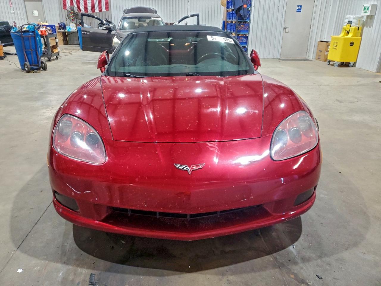 Chevrolet Corvette Image 10