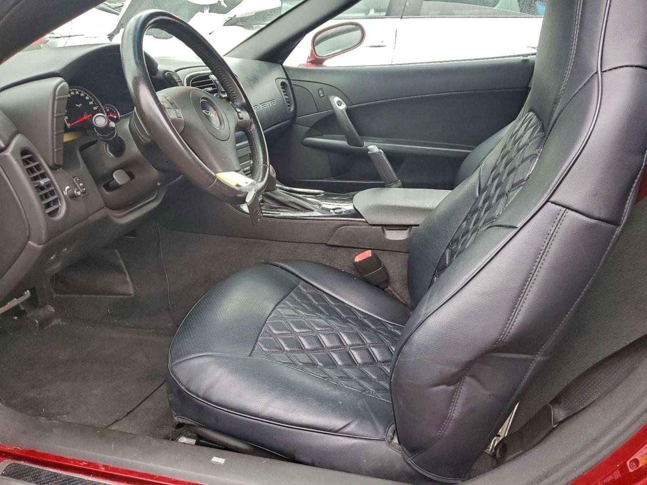 Chevrolet Corvette Image 5