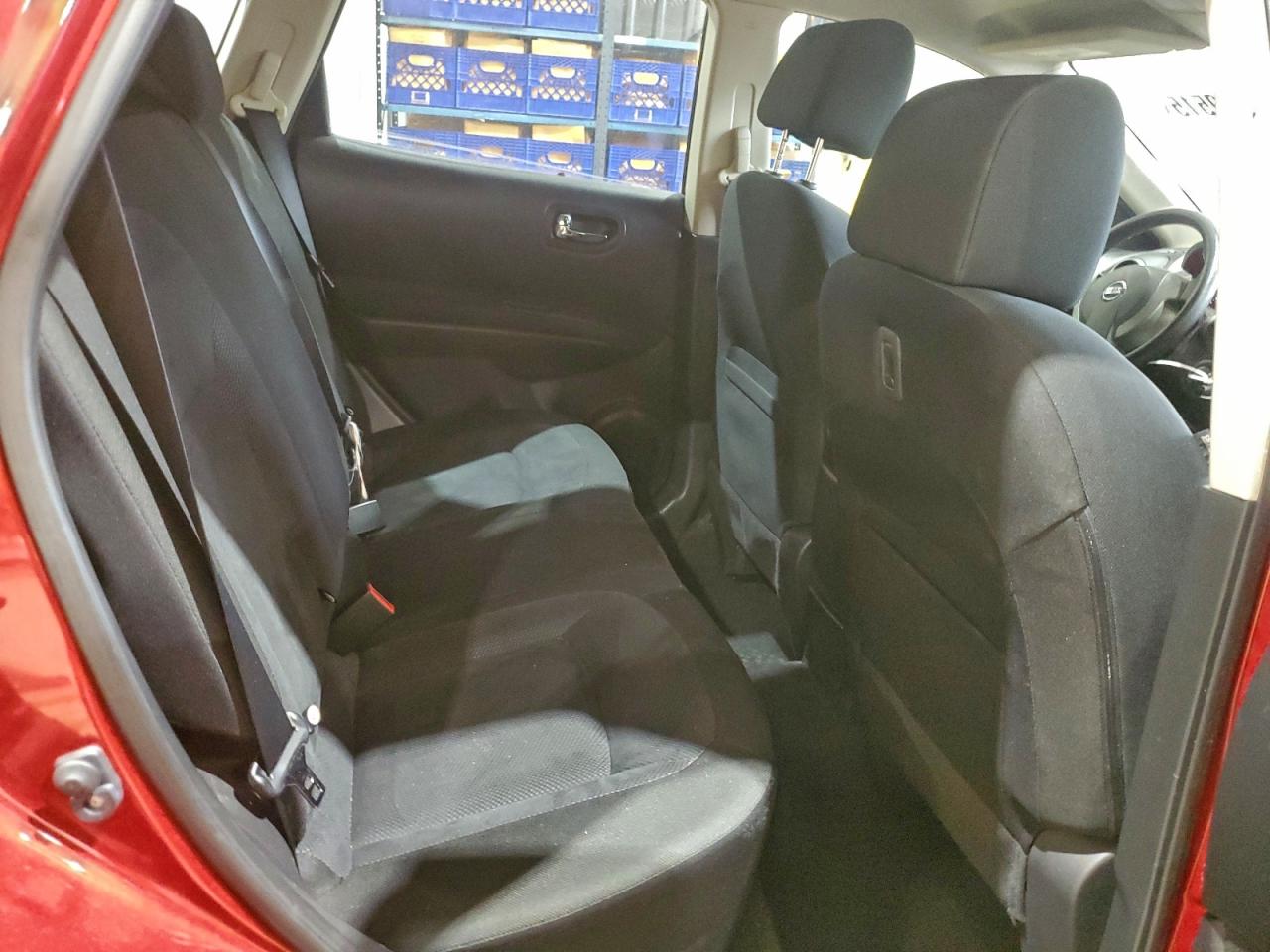 Nissan Rogue S Image 8