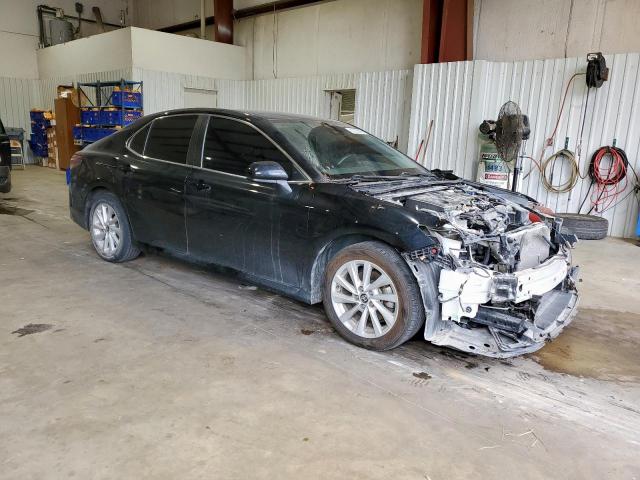 Toyota Camry Le Image 7