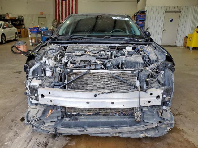 Toyota Camry Le Image 8