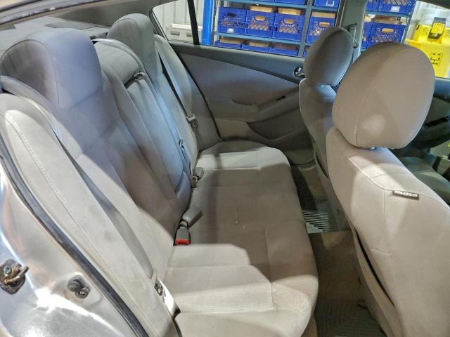 Nissan Altima Base Image 6