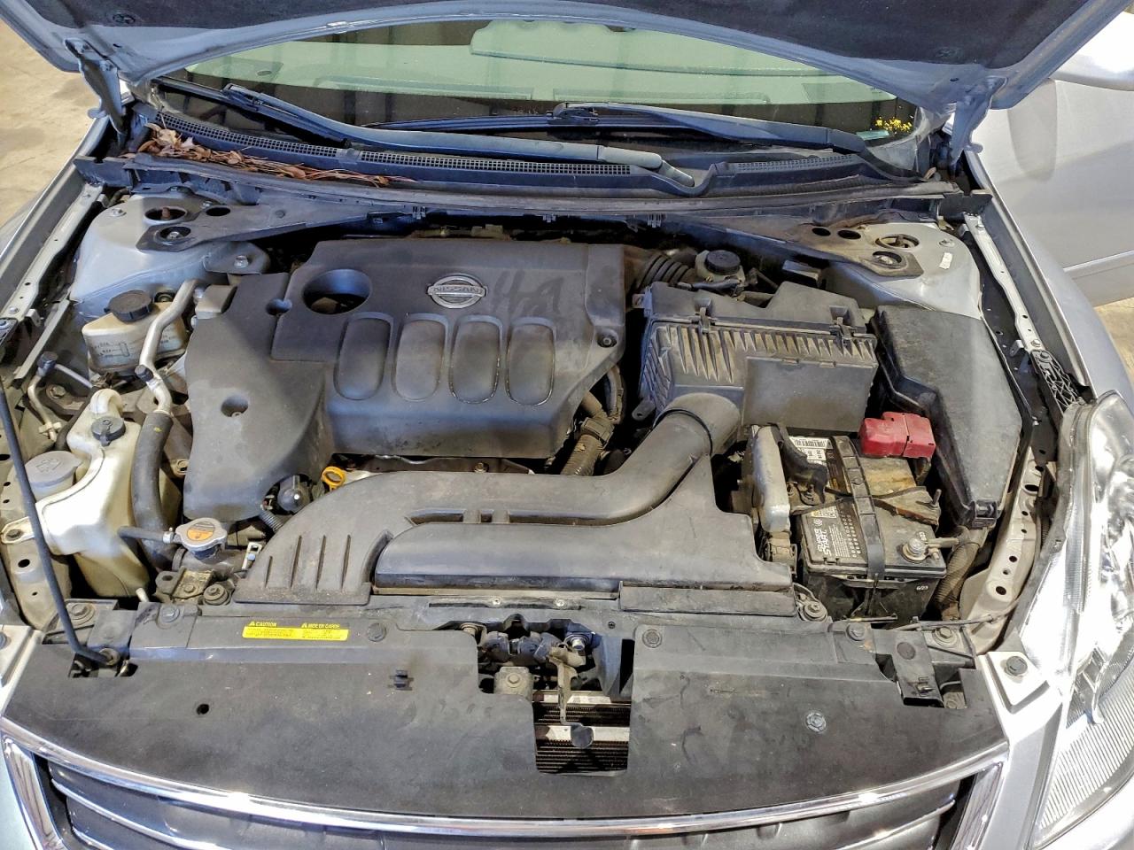 Nissan Altima Base Image 12