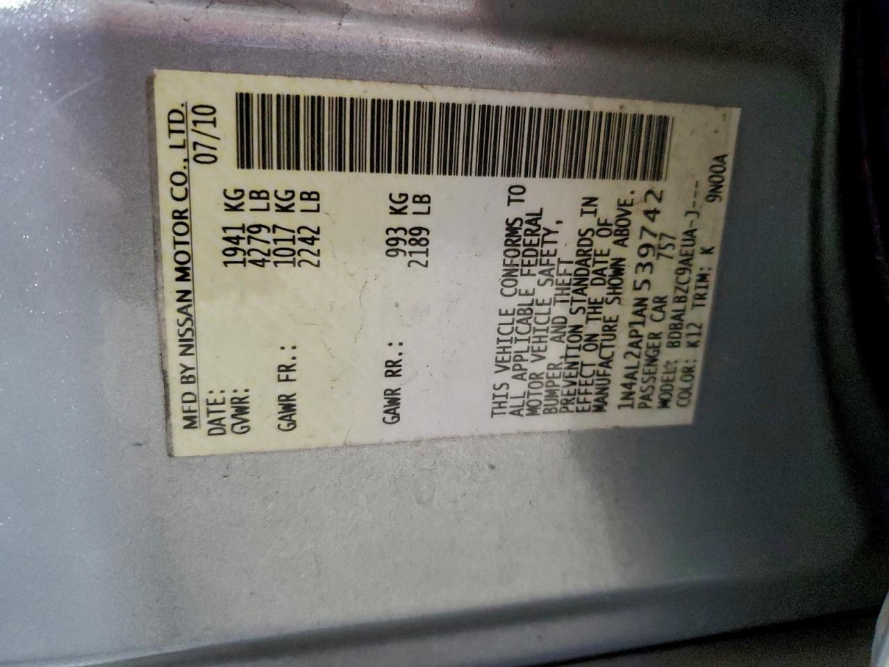 Nissan Altima Base Image 10