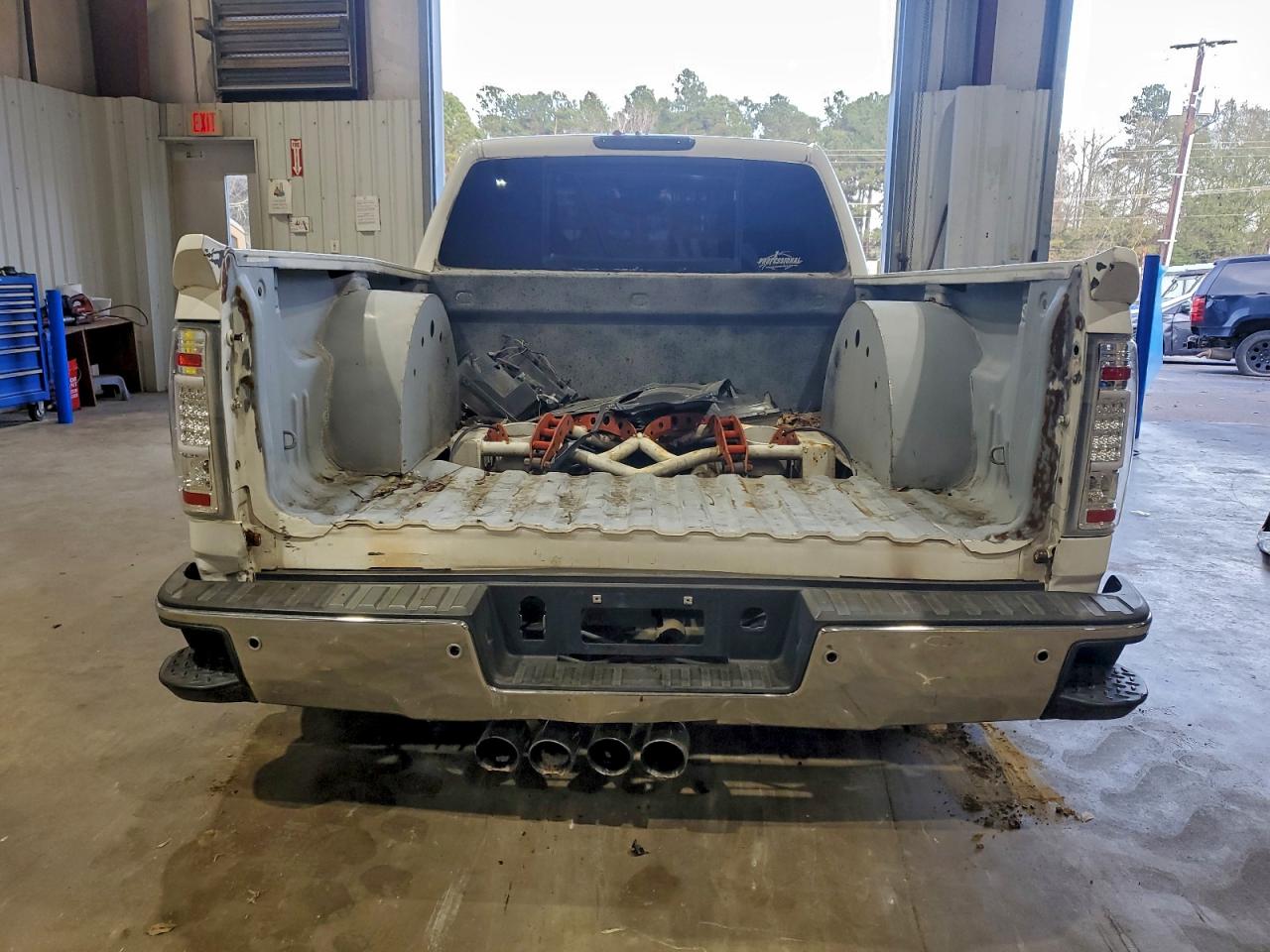 Chevrolet Silverado C1500 Image 4