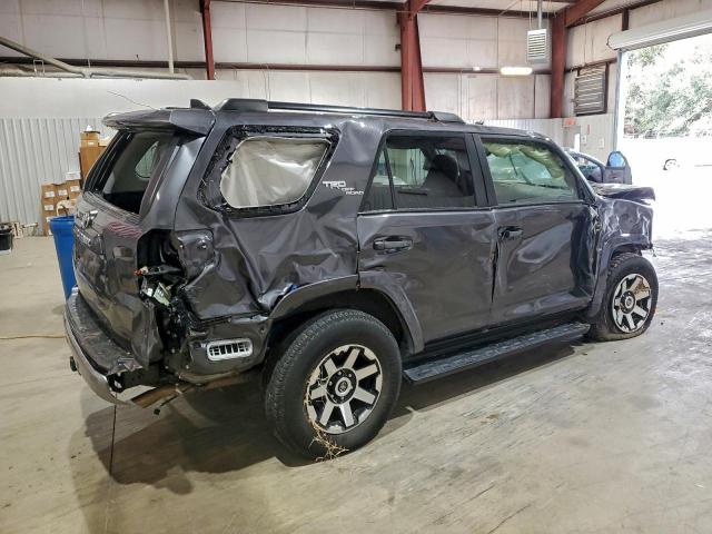 Toyota 4Runner Se Image 4