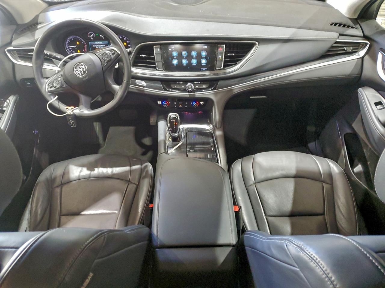 Buick Enclave Essence Image 8