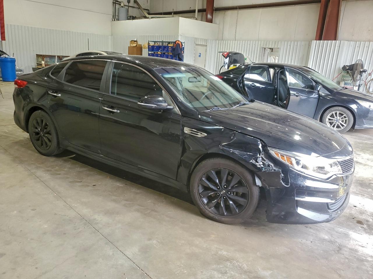 Kia Optima Lx Image 9