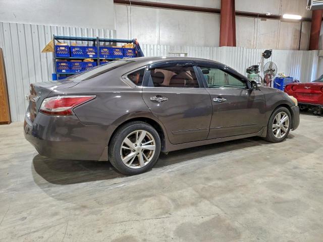 Nissan Altima 2.5 Image 4