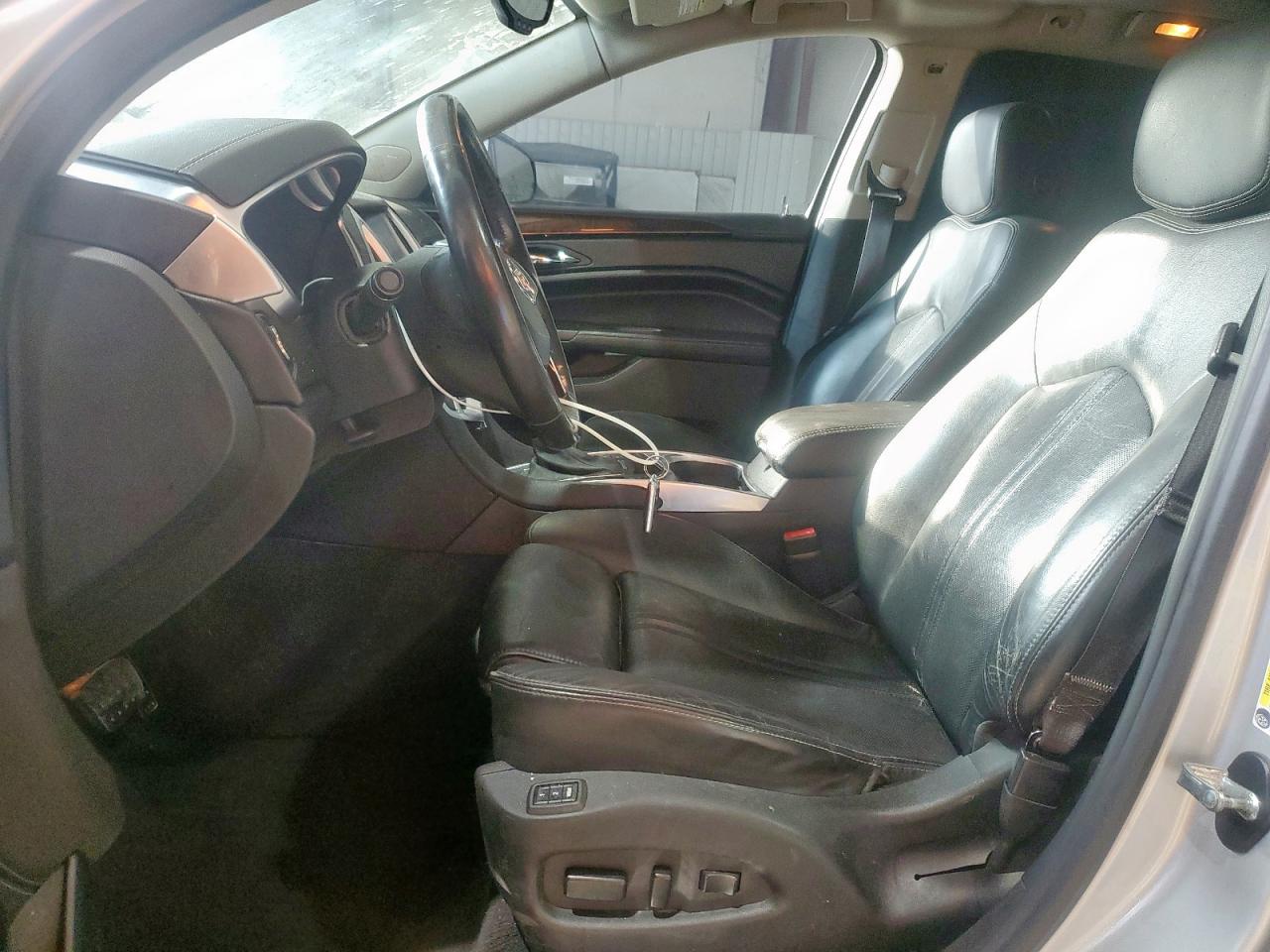 Cadillac SRX Luxury Collection Image 6