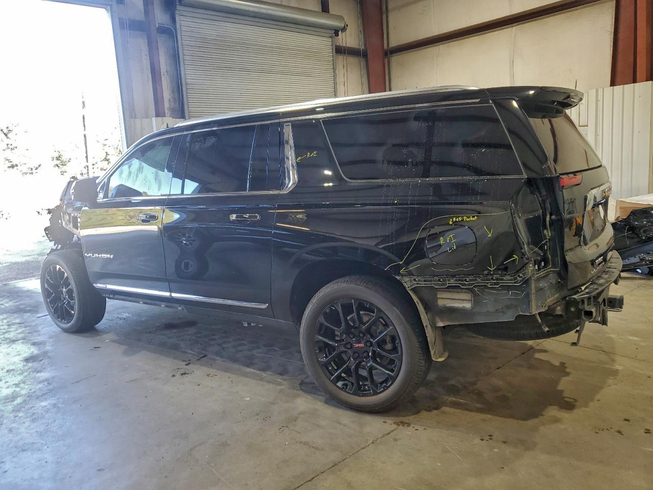 GMC Yukon C1500 Slt Image 7