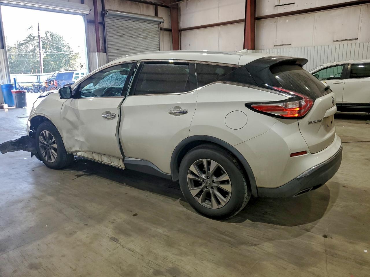 Nissan Murano S Image 3