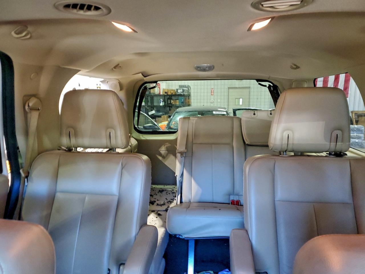 Ford Expedition Xlt Image 12