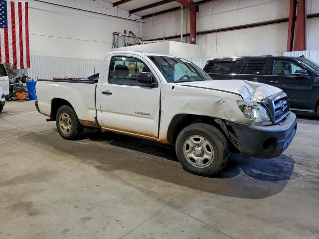 Toyota Tacoma Image 3