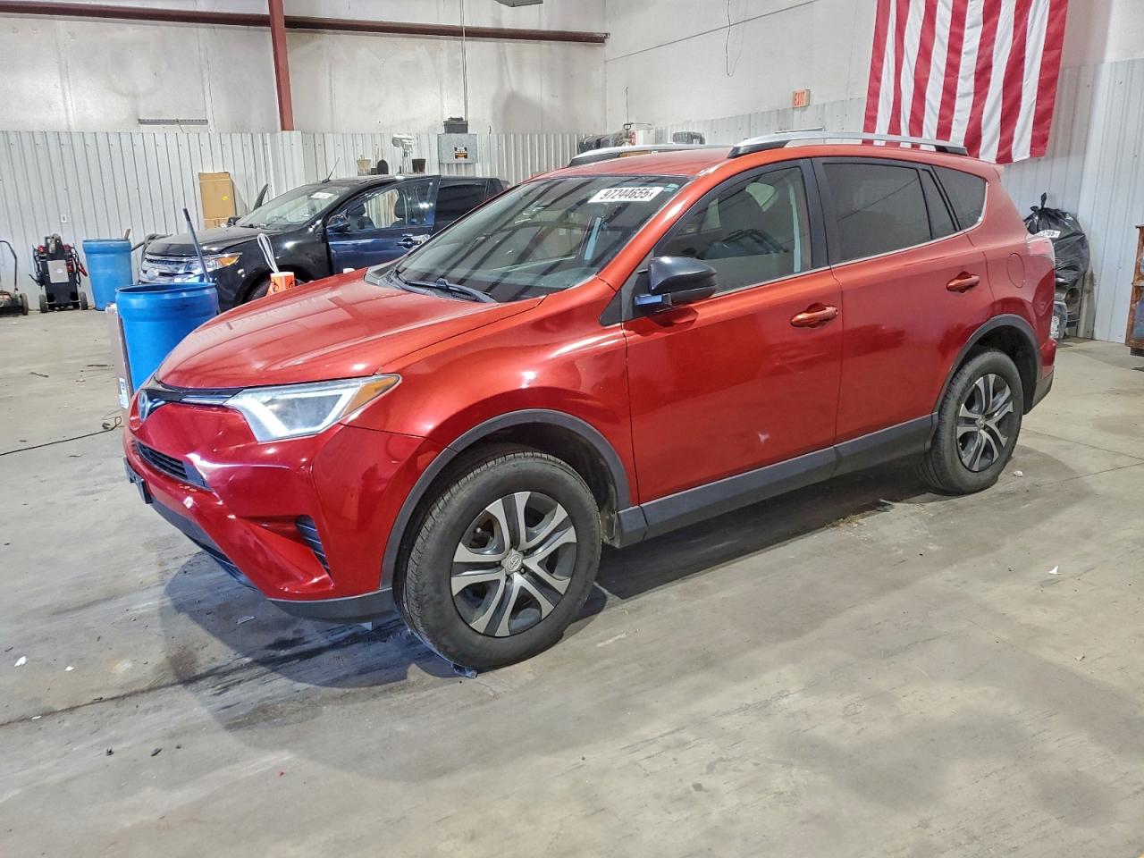 Toyota RAV4 Le Image 1