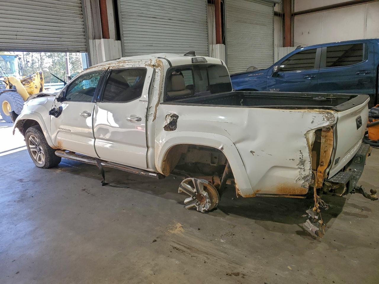 Toyota Tacoma Double Cab Image 7