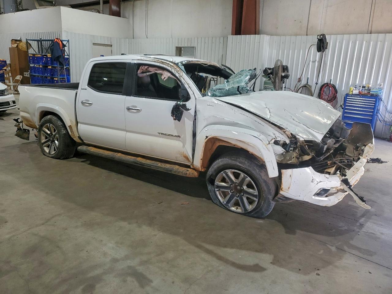 Toyota Tacoma Double Cab Image 6