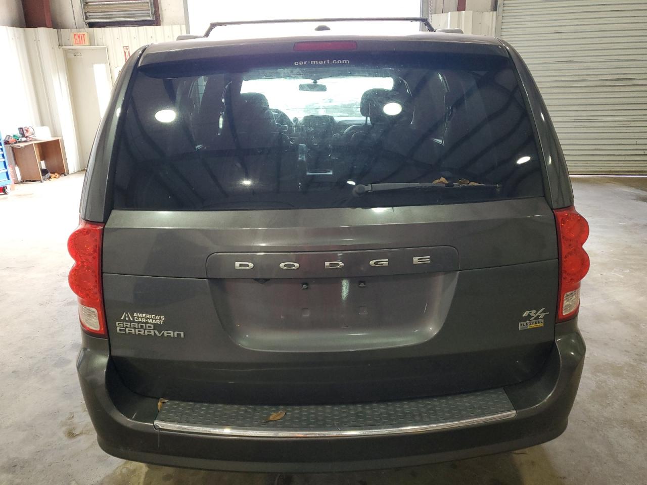 Dodge Caravan R/t Image 3