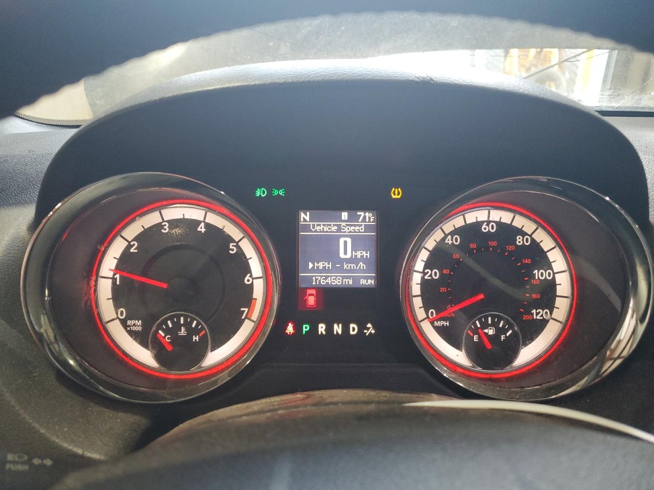 Dodge Caravan R/t Image 7