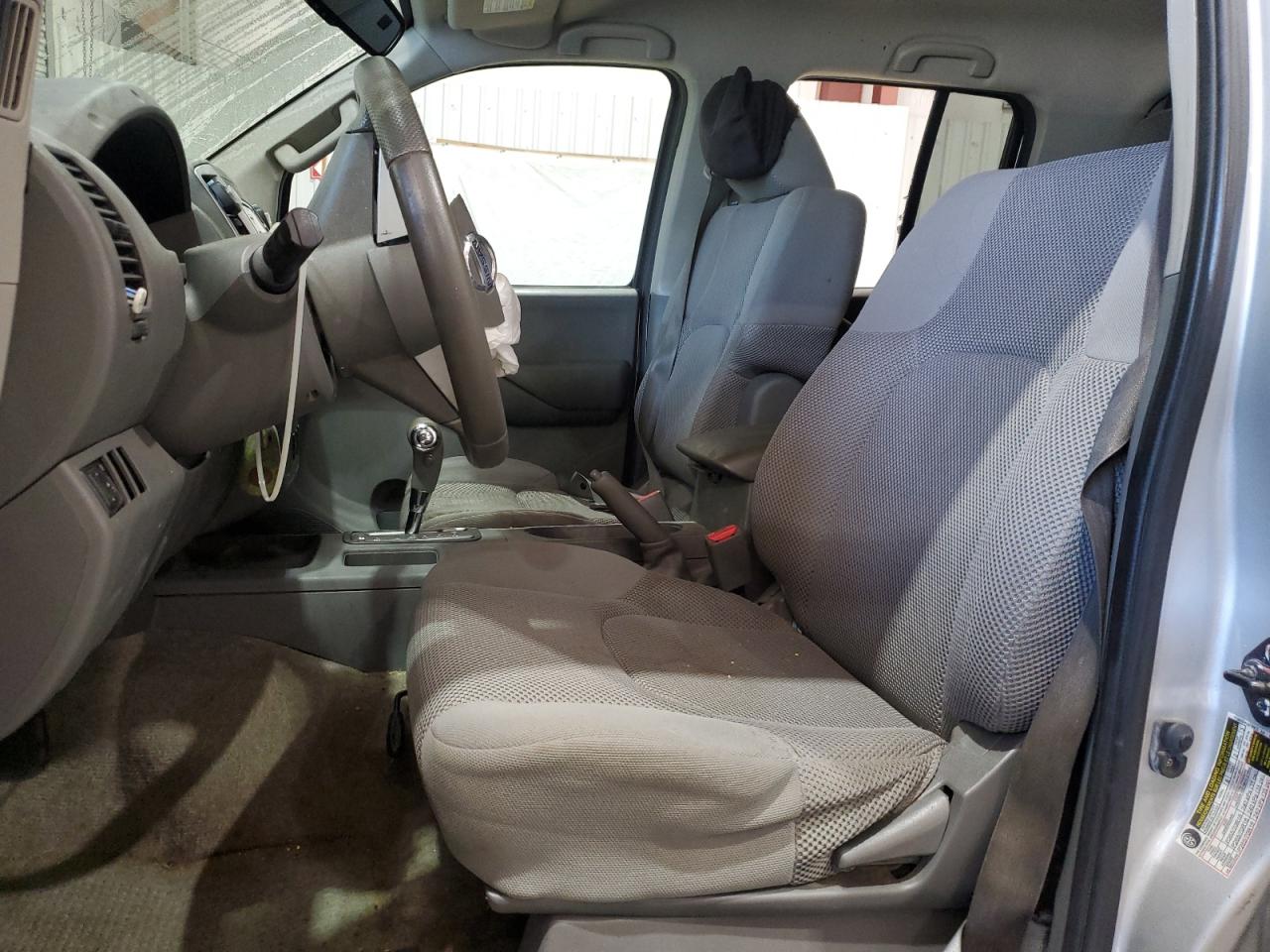 Nissan Frontier S Image 5