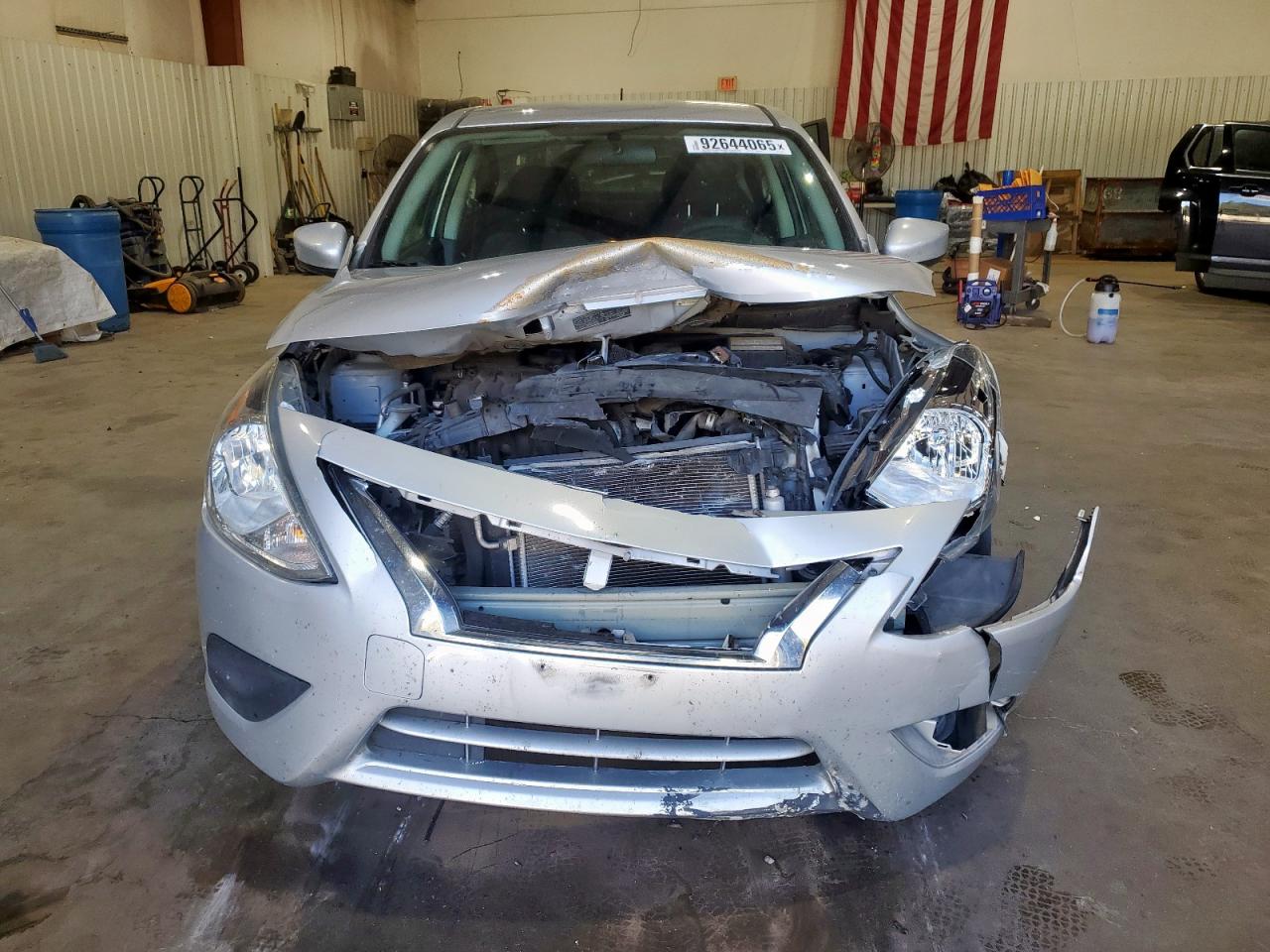 Nissan Versa S Image 8