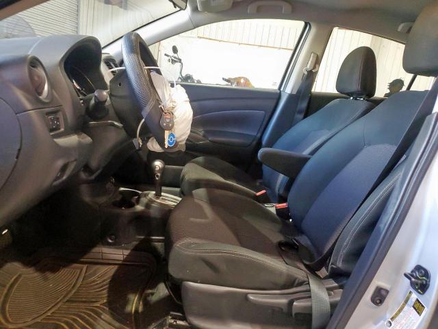 Nissan Versa S Image 12