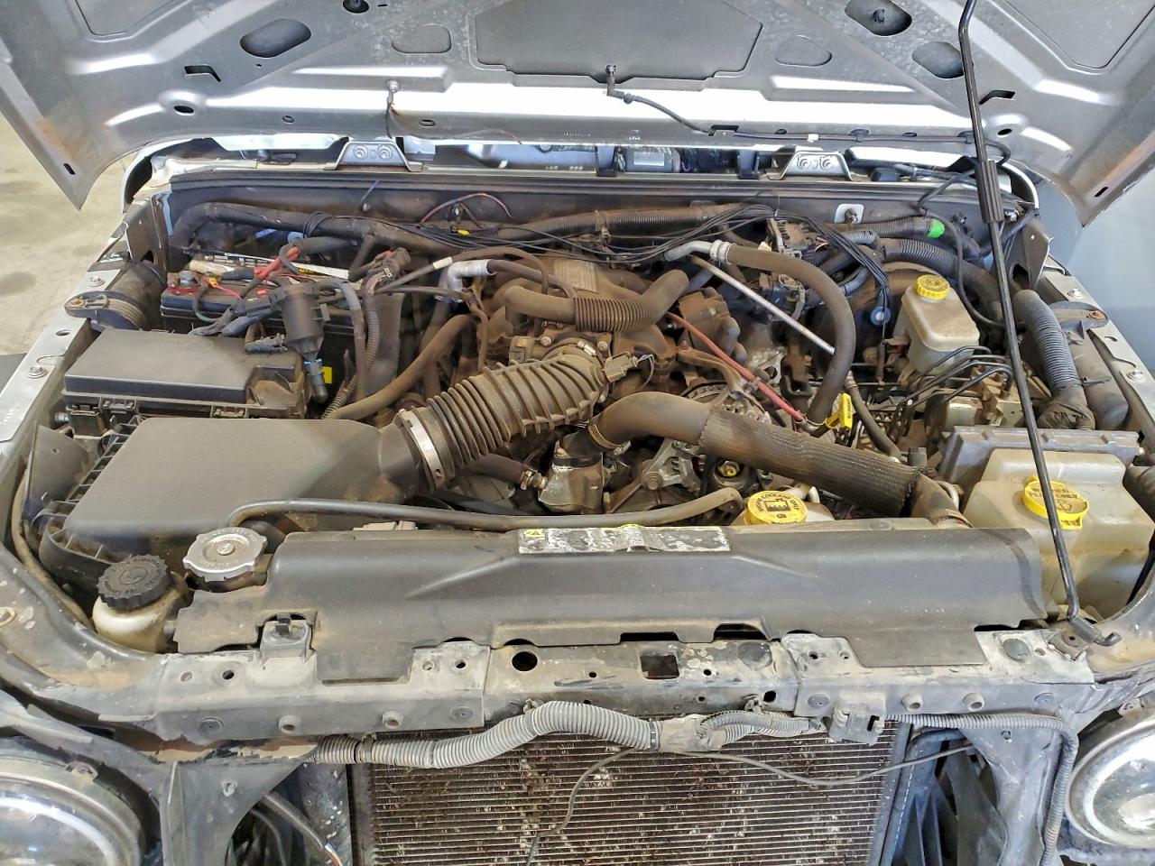 Jeep Wrangler Sport Image 6