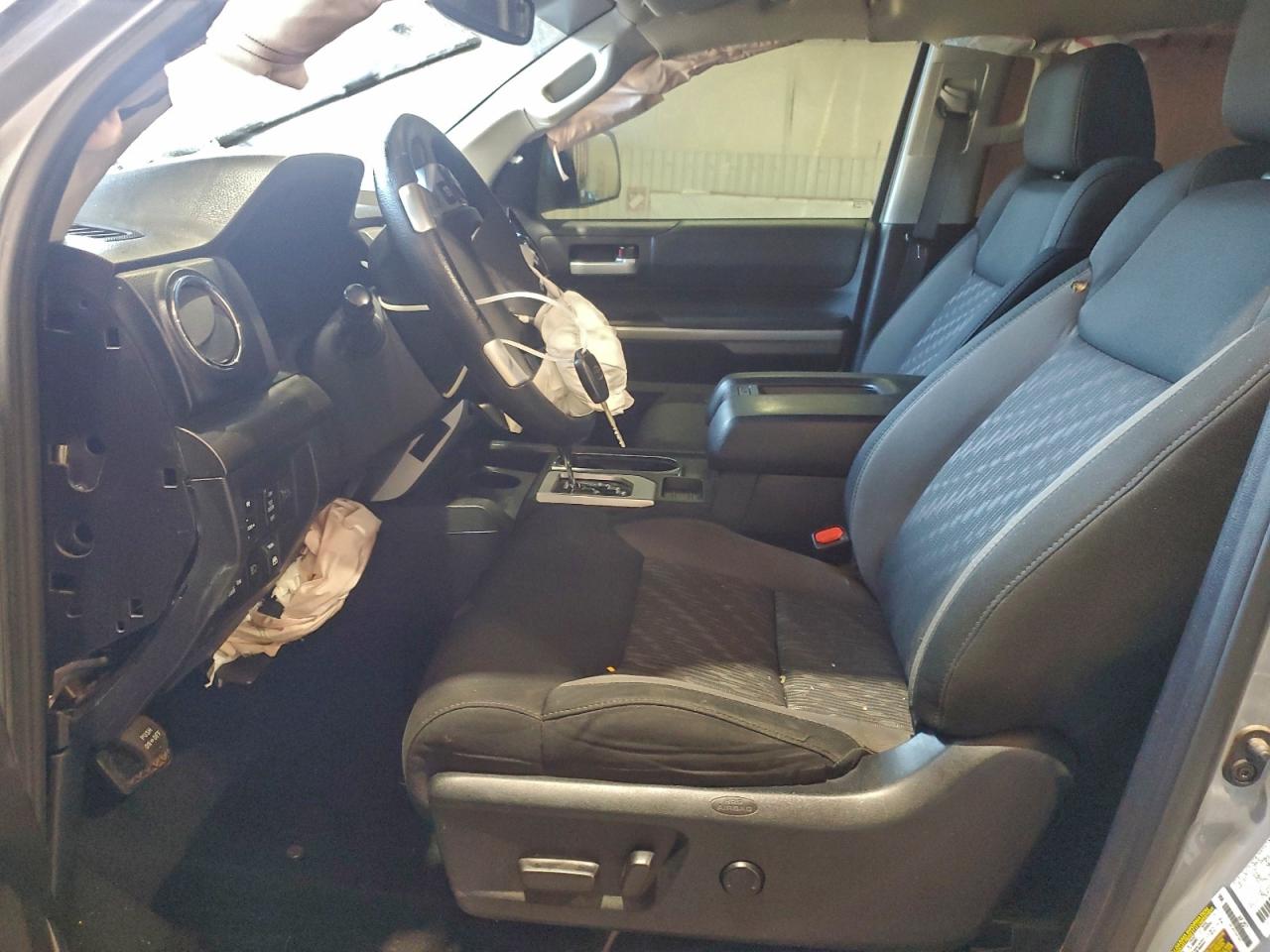 Toyota Tundra Crewmax Sr5 Image 7