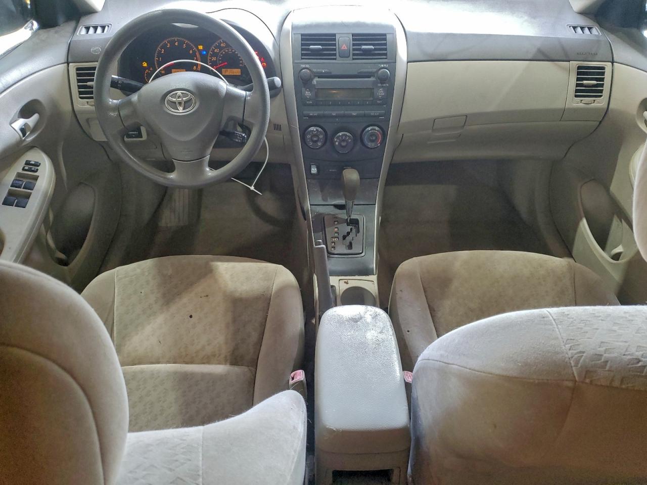 Toyota Corolla Base Image 5