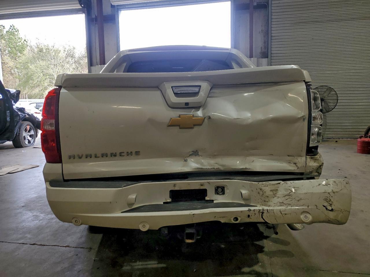 Chevrolet Avalanche Ltz Image 4