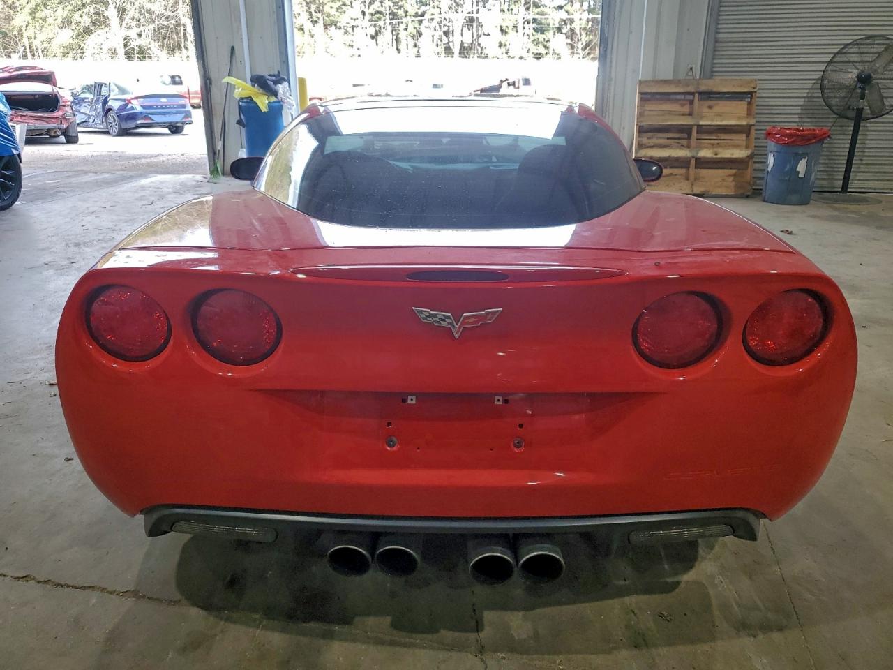 Chevrolet Corvette Image 12